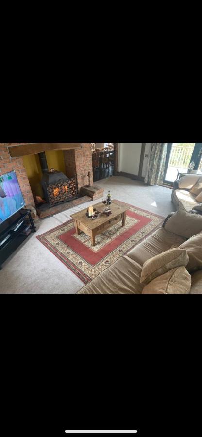Beautiful Secluded Farmhouse With Hot Tub Villa Barmouth Exterior photo