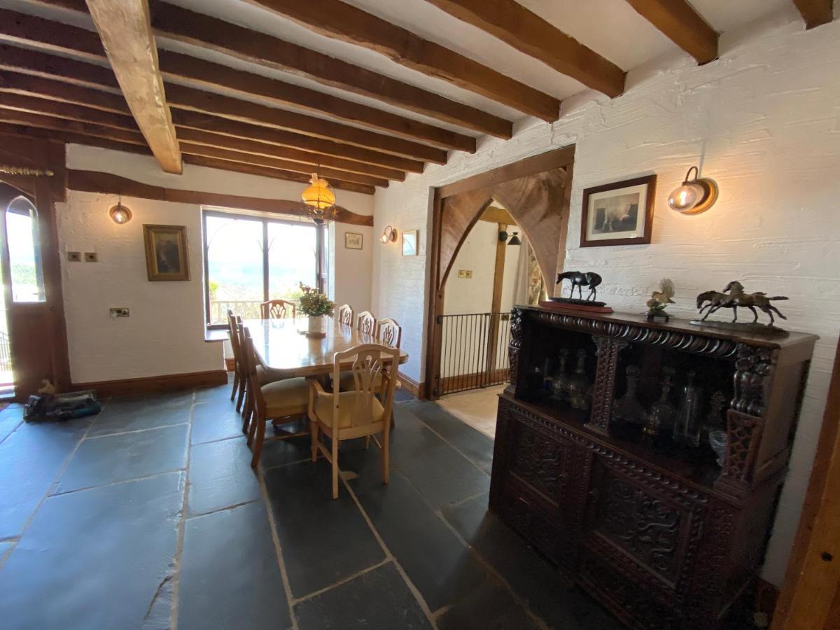 Beautiful Secluded Farmhouse With Hot Tub Villa Barmouth Exterior photo